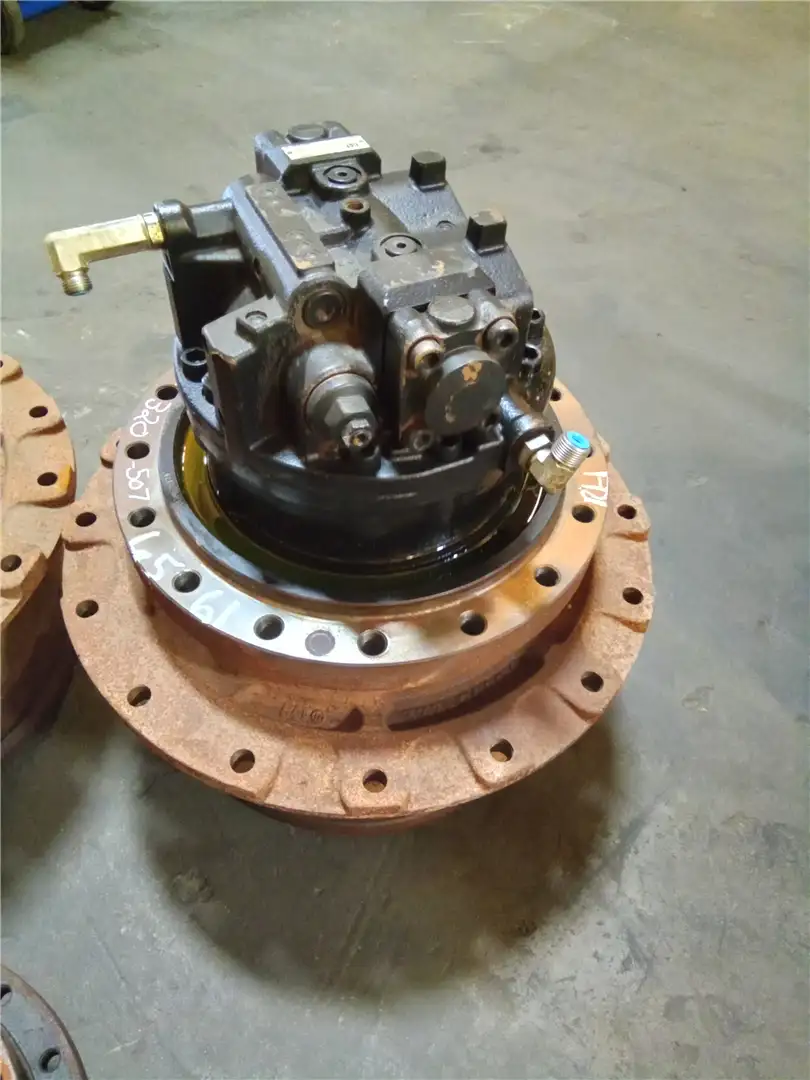 USED RH FINAL DRIV image