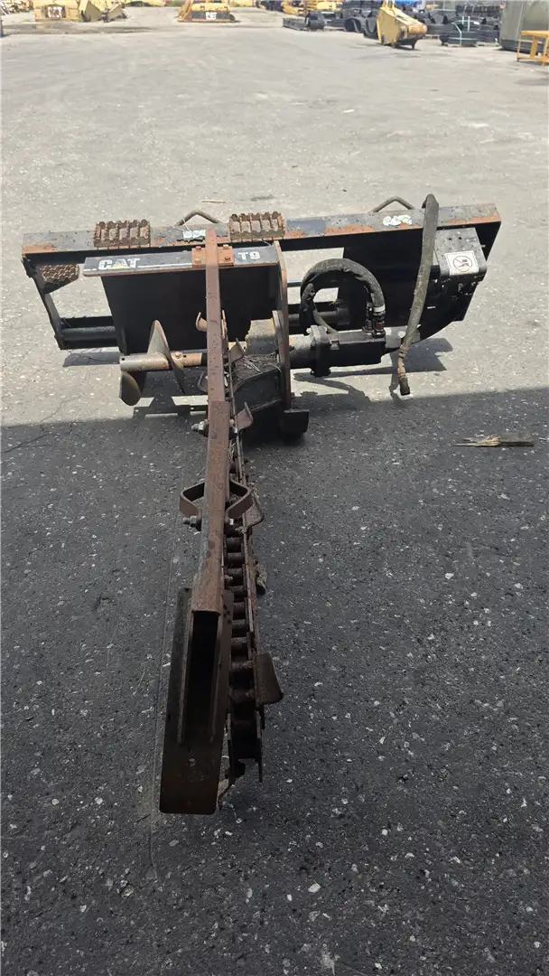 USED TRENCHER AR image