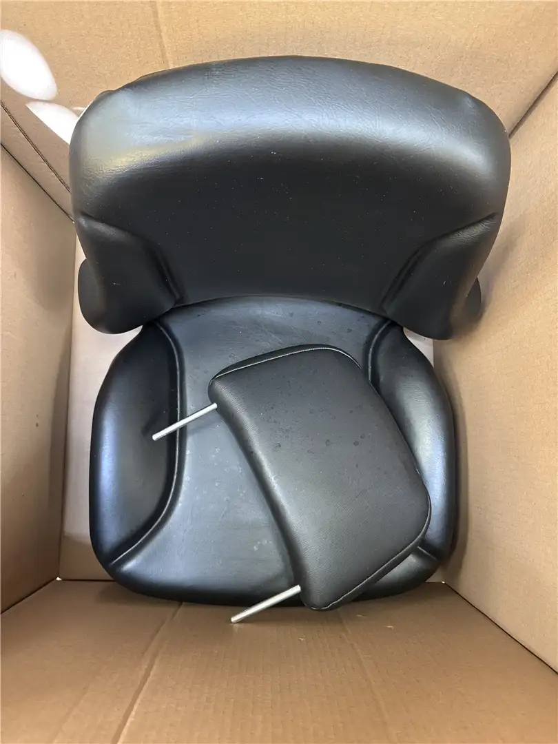 USED SEAT image