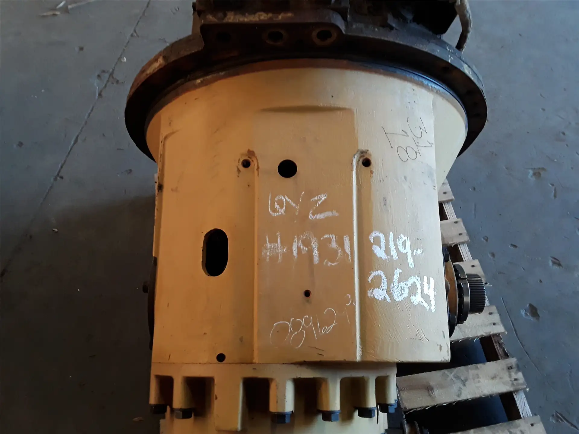 USED TRANSMISSION image