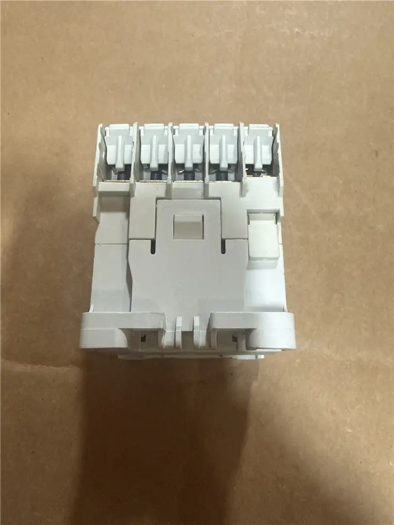 NEW CONNECTOR image