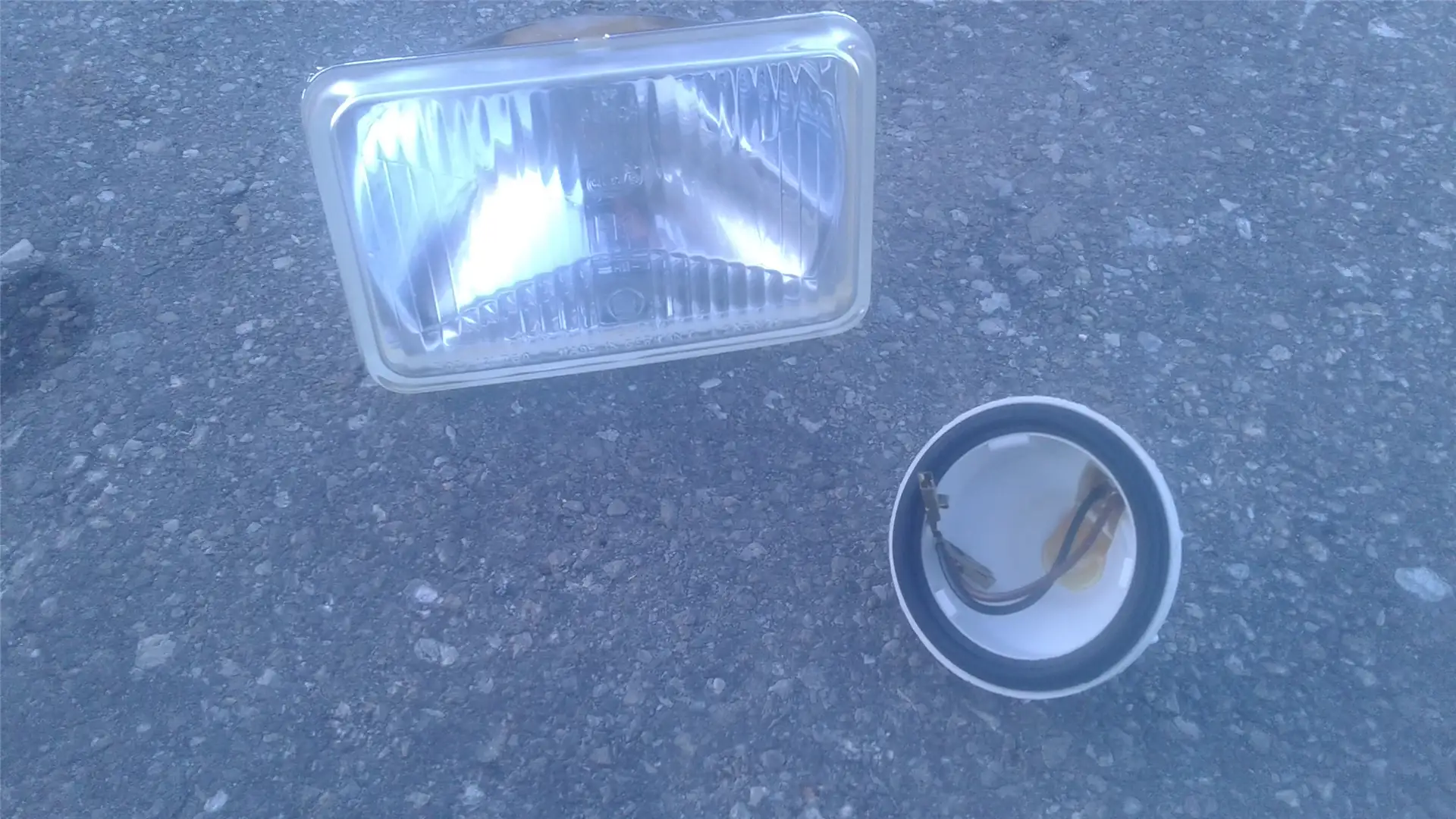 NEW HEADLIGHT INSE image