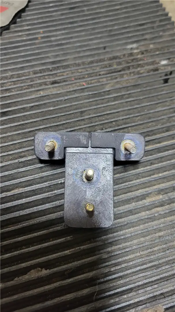 NEW HINGE image
