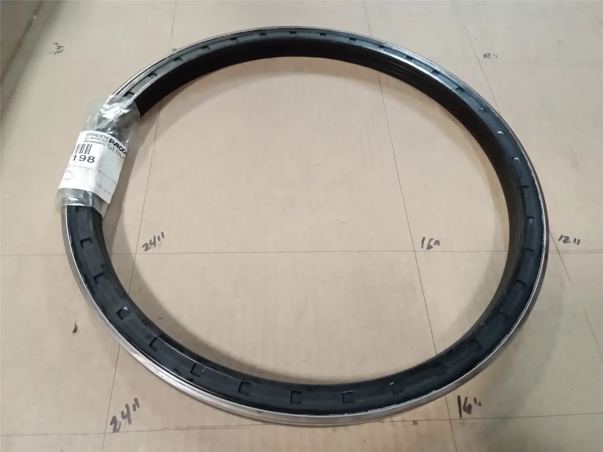 NEW OIL SEAL image