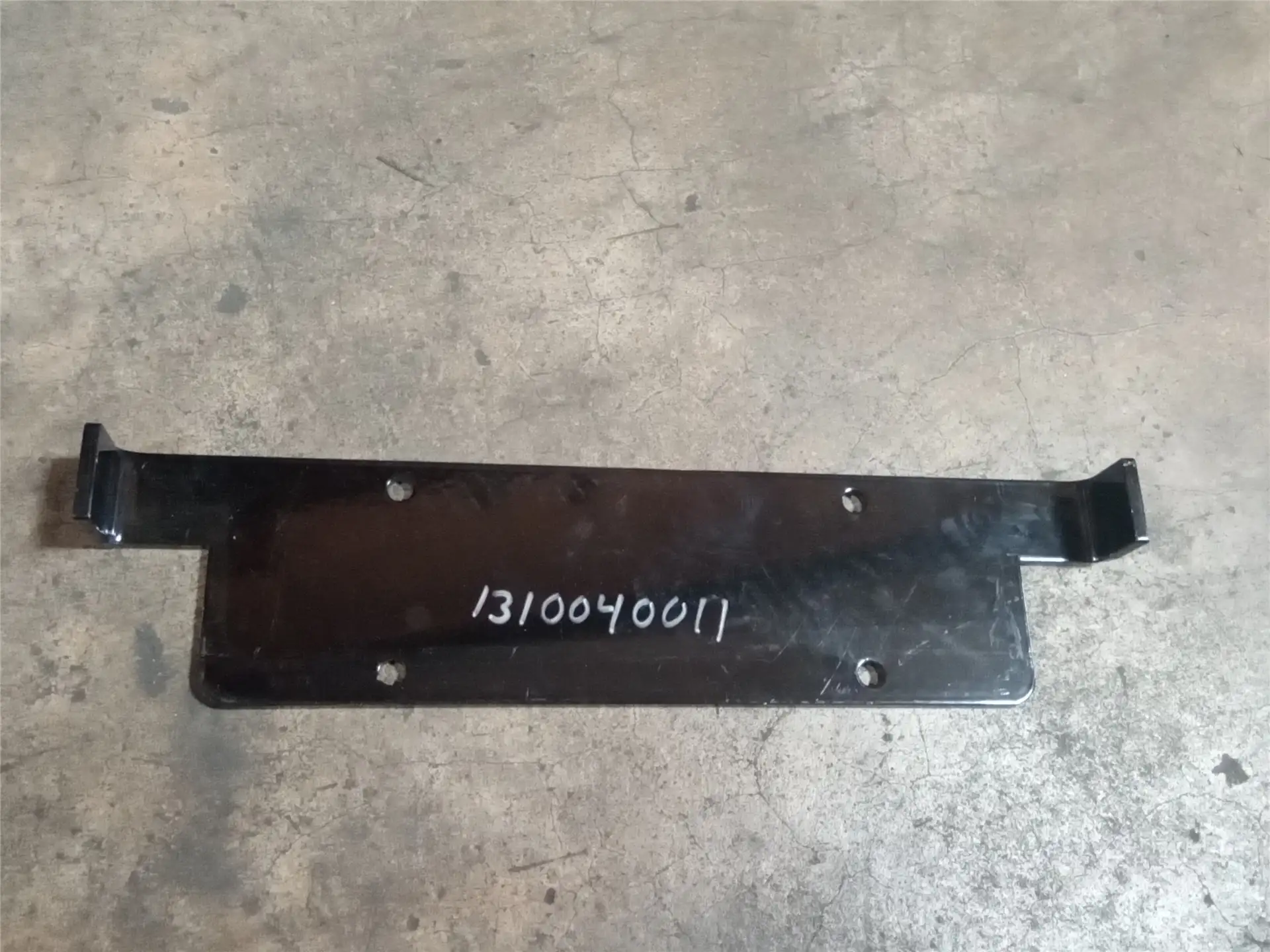 NEW AXLE PLATE image