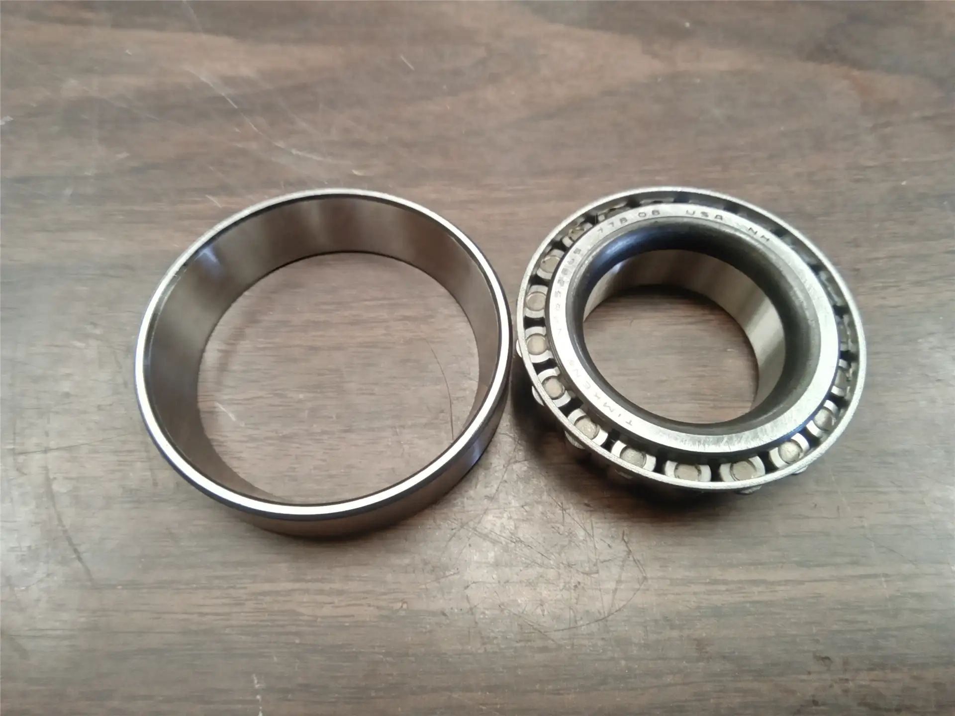 NEW ROLLER BEARING image