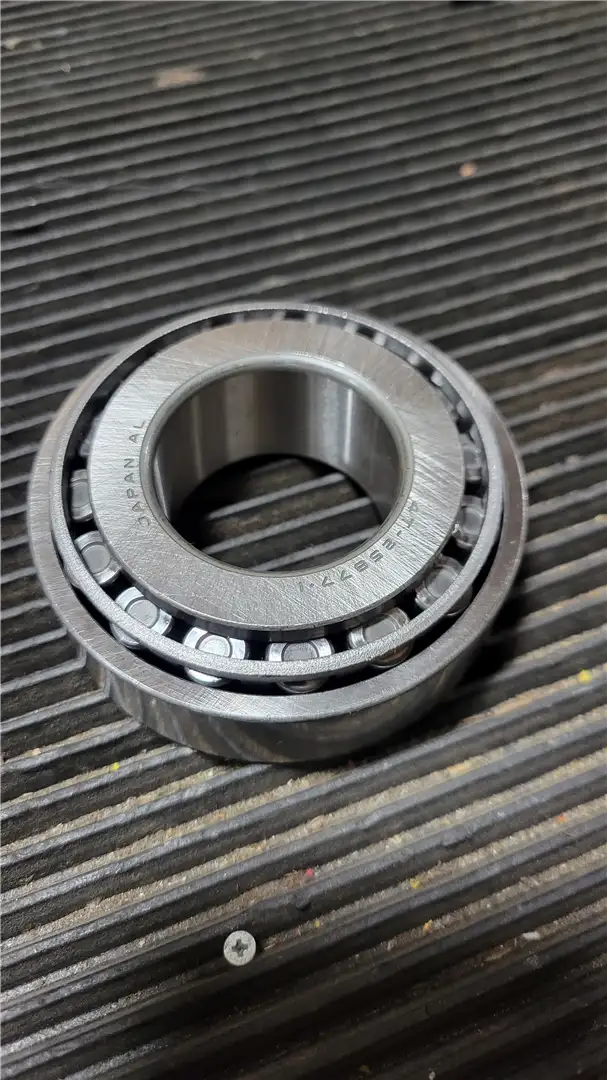 NEW ROLLER BEARING image