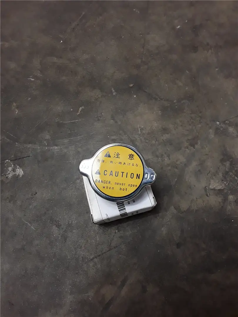 NEW RADIATOR CAP image