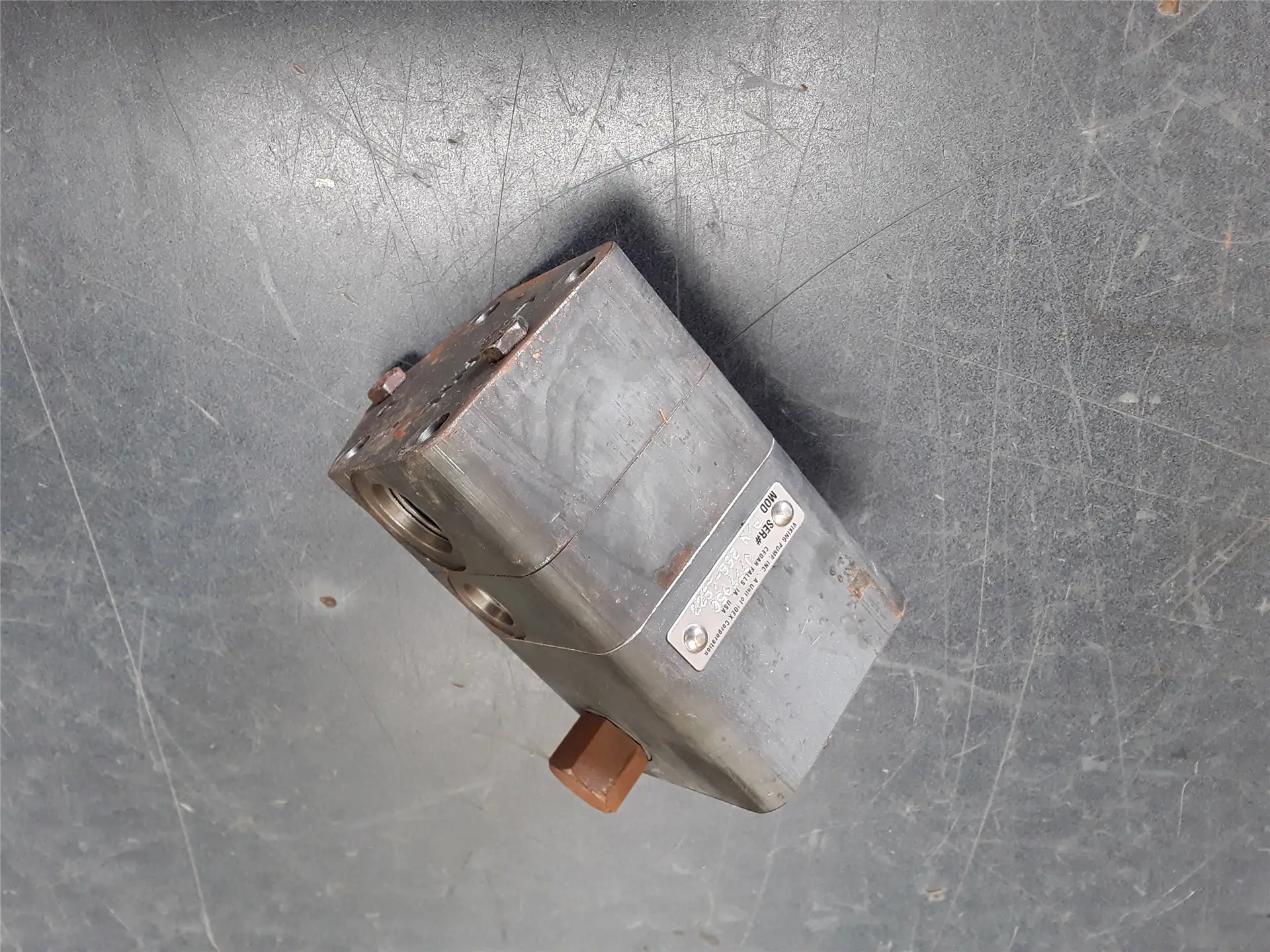 USED PUMP image