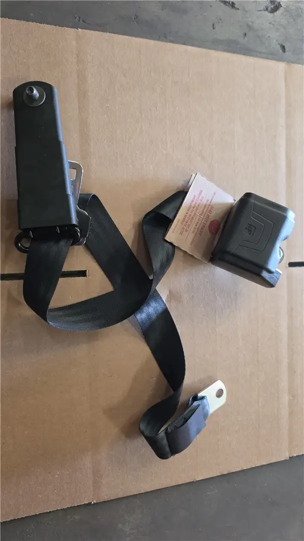 NEW SEAT BELT KIT image