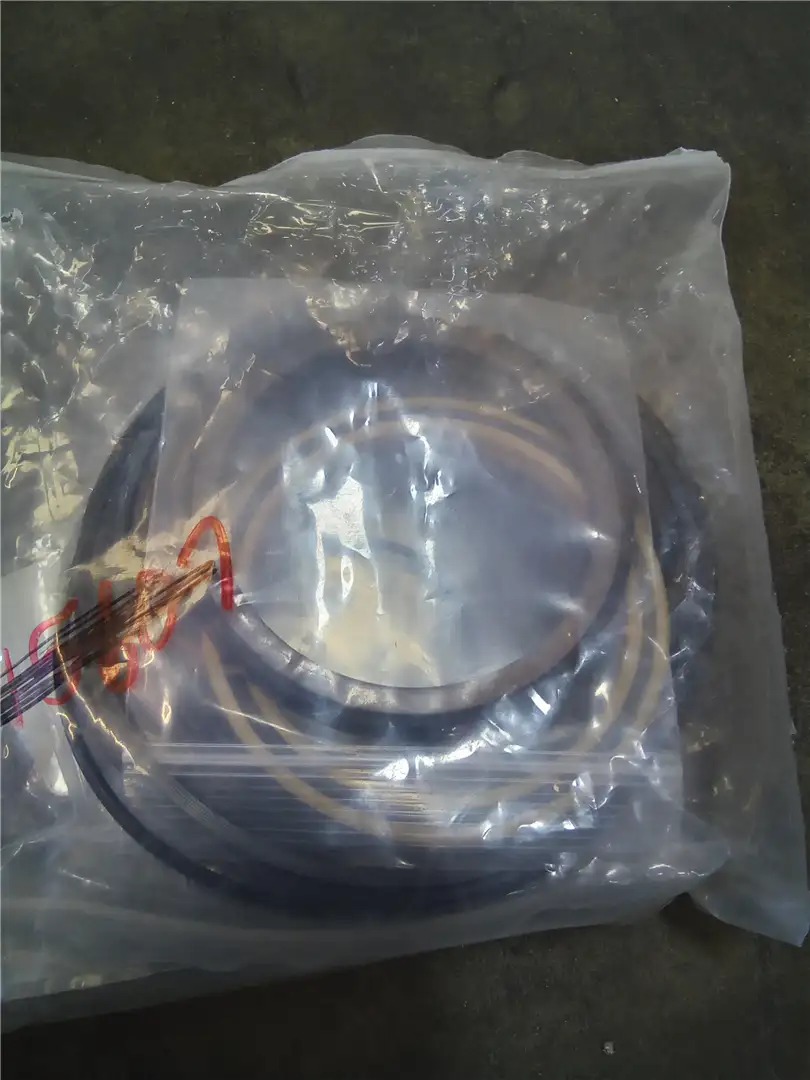 NEW SEAL KIT image