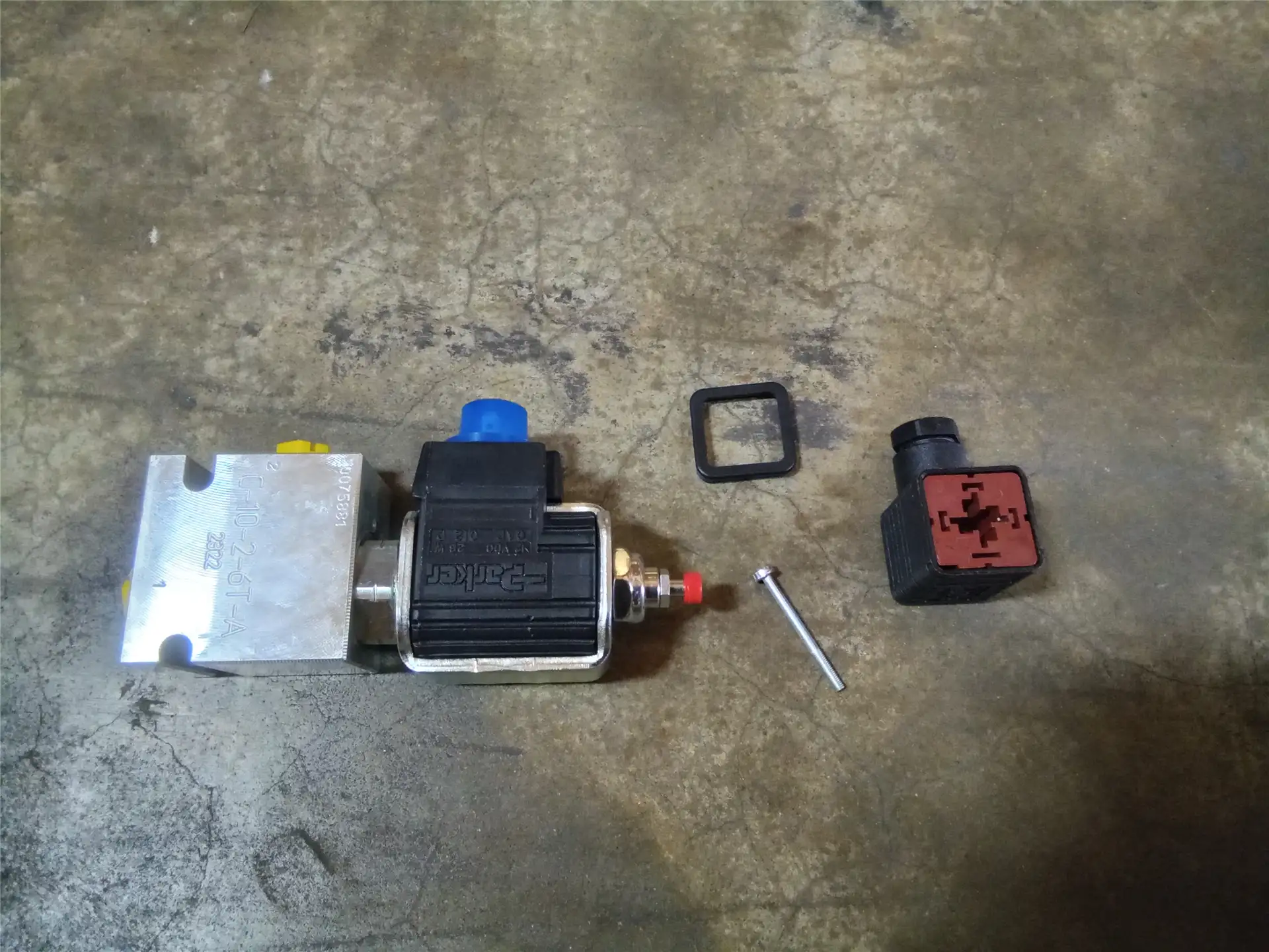 NEW SOL VALVE KIT image