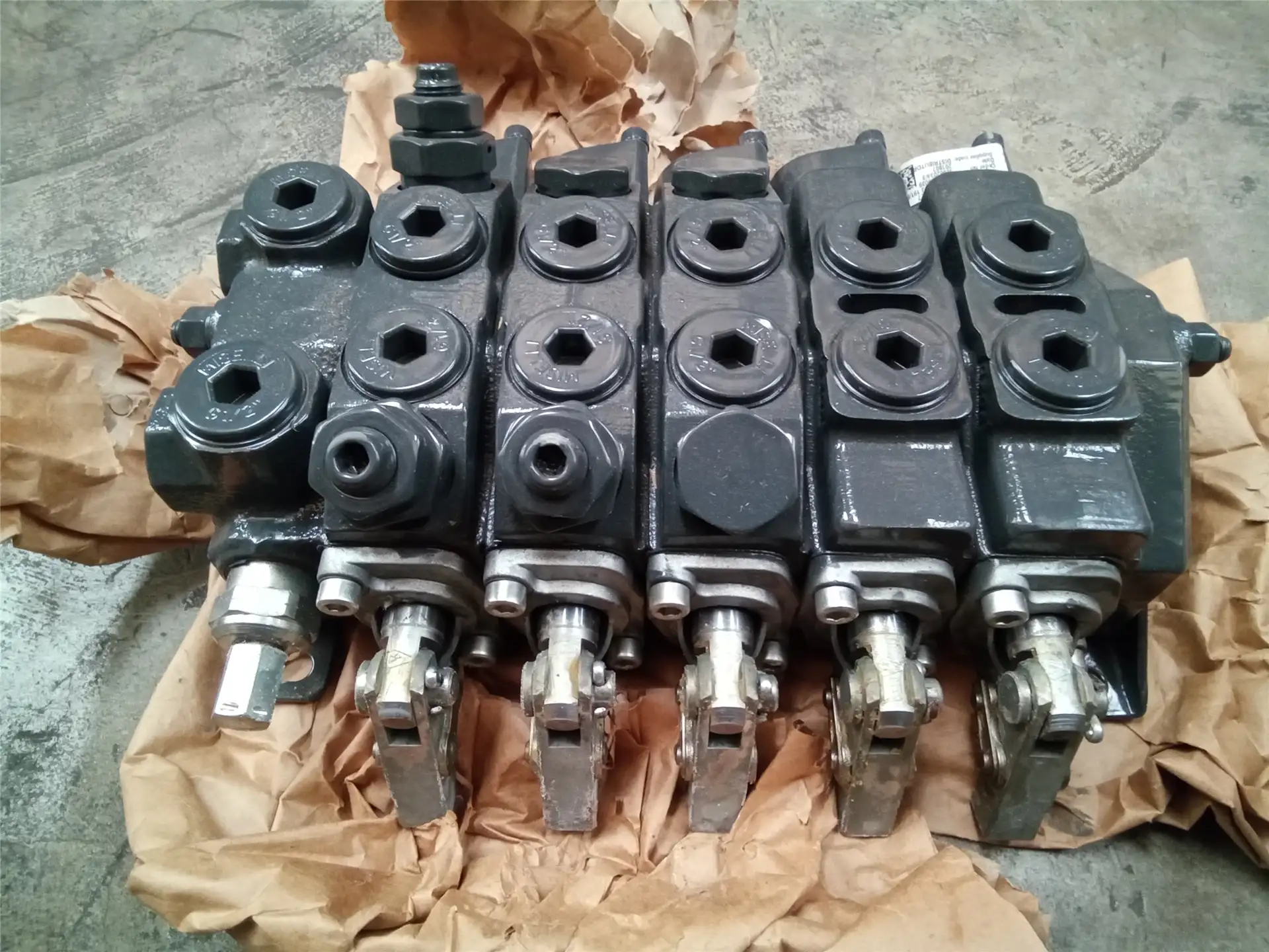 NEW CONTROL VALVE image