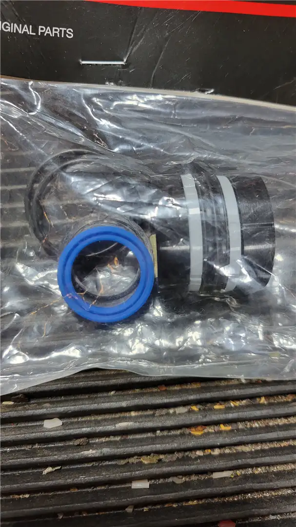 NEW SEAL KIT image