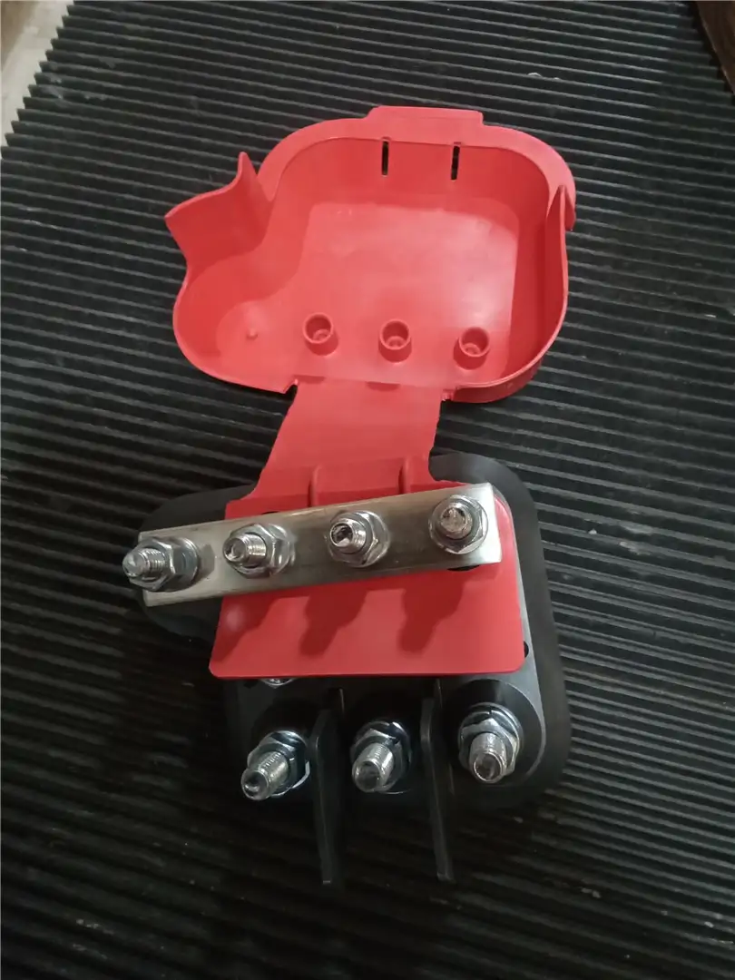 NEW FUSE HOLDER image