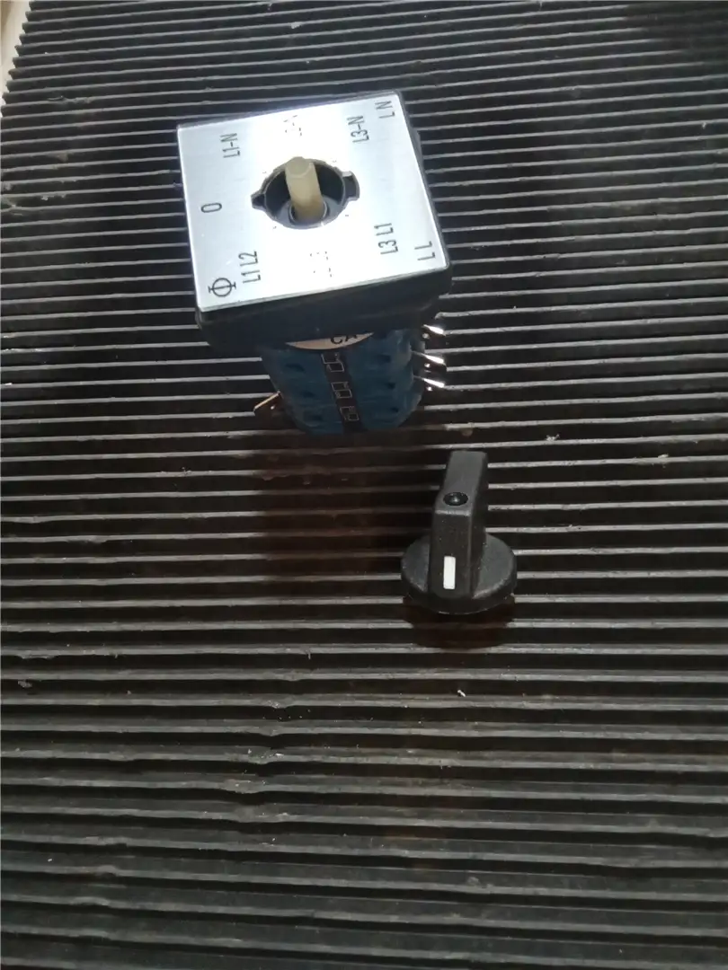 NEW VOLTMETER SELE image
