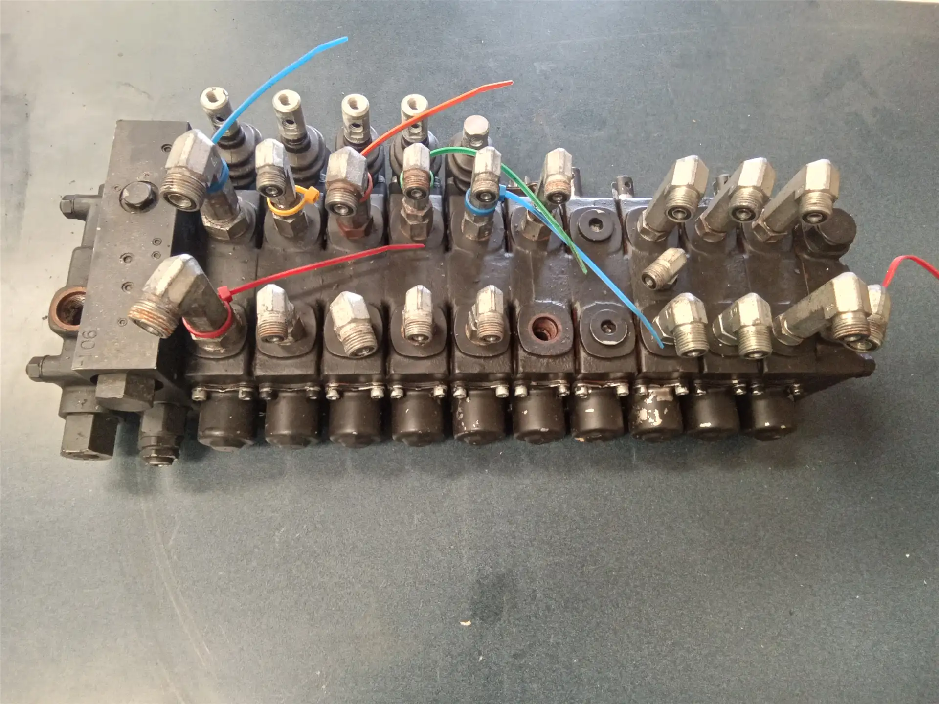 USED UPPER CTL VLV image