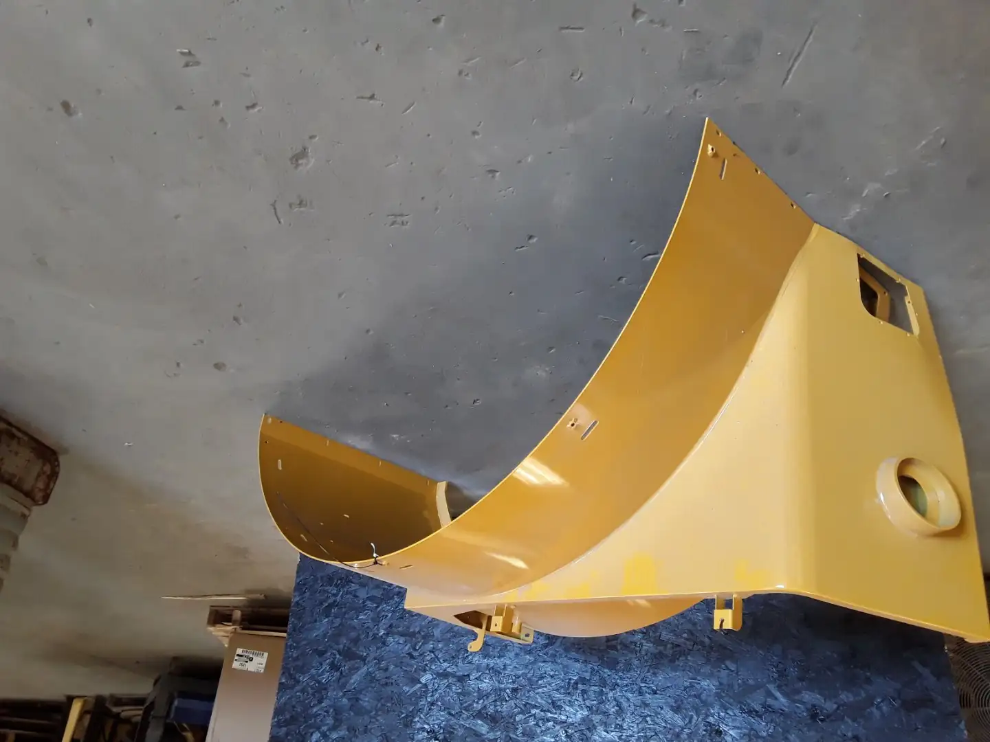FENDER RH image