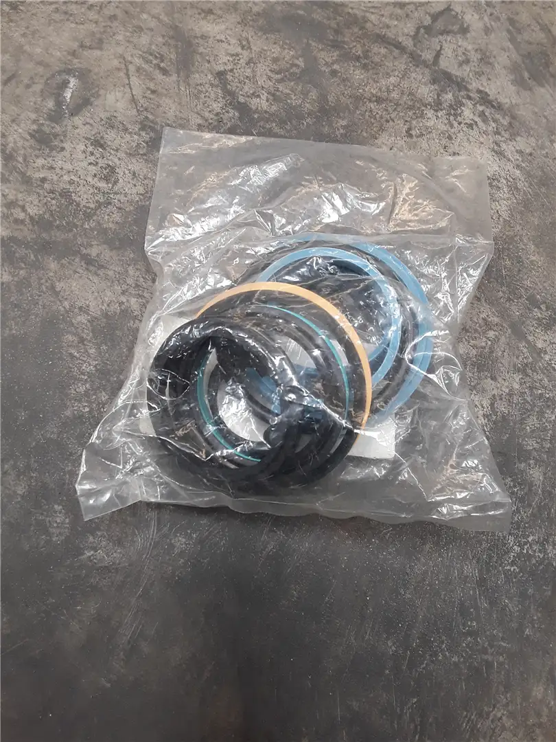 NEW SEAL KIT image