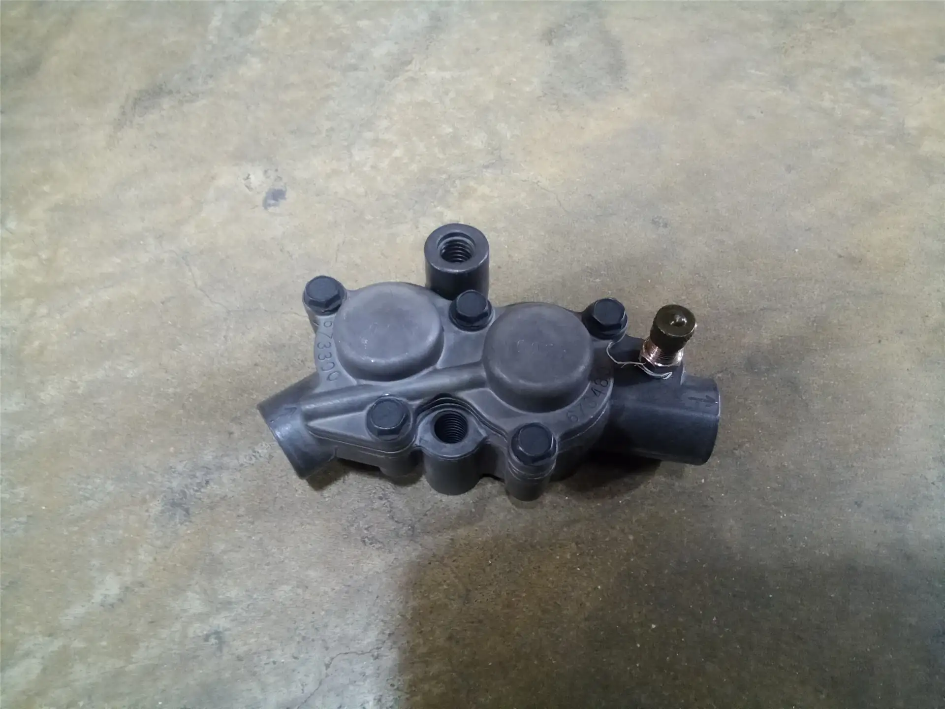 NEW WHEEL VALVE AS image