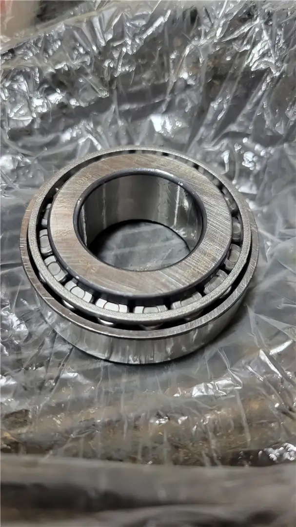 NEW ROLLER BEARING image