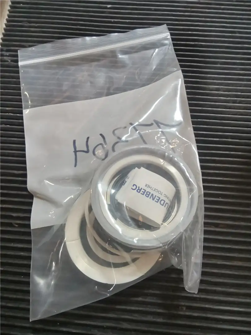 NEW SEAL KIT image