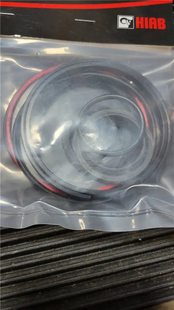 NEW SEAL KIT image
