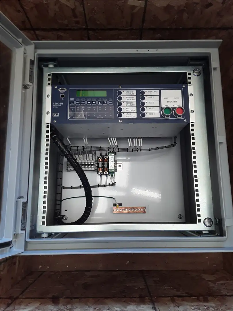 NEW SEL 351S PROTE image