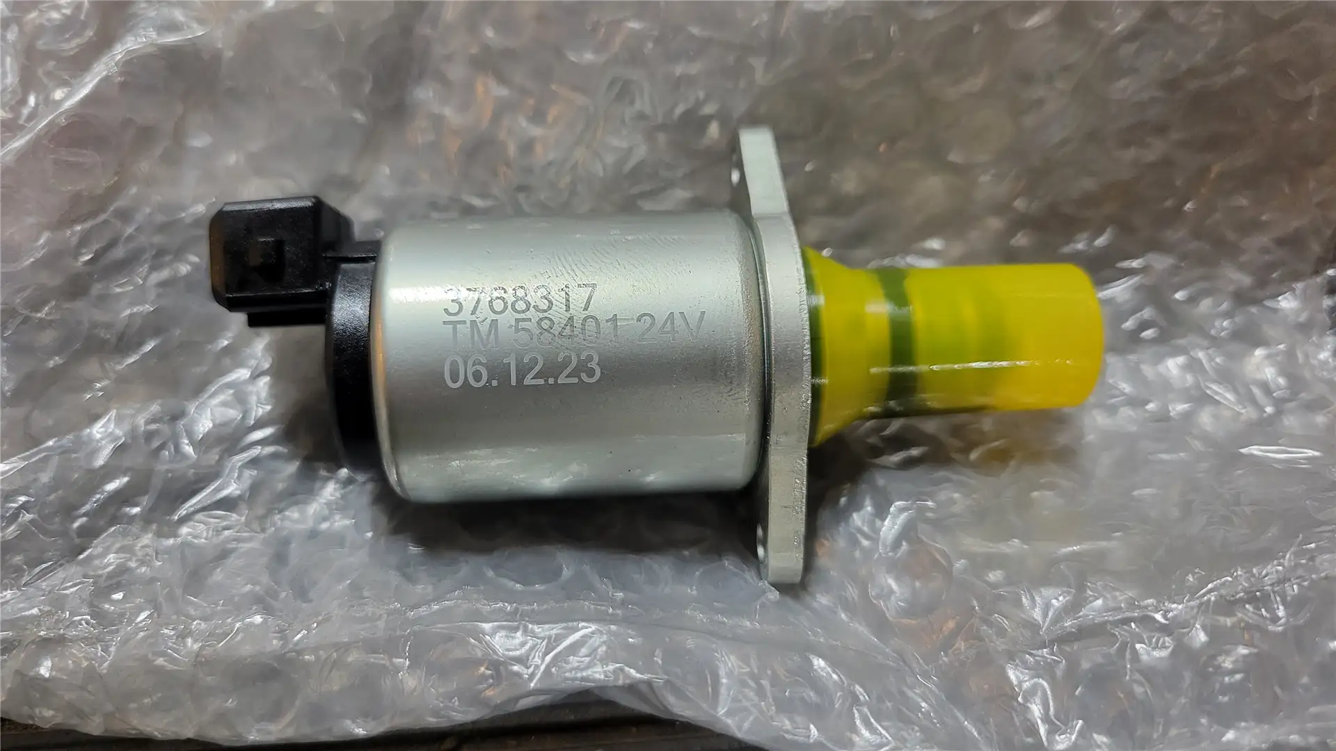 NEW MAGNETIC VALVE image