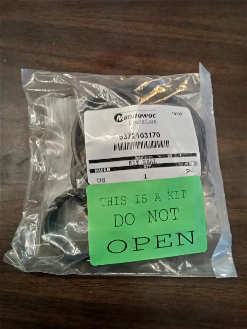 NEW SEAL KIT image