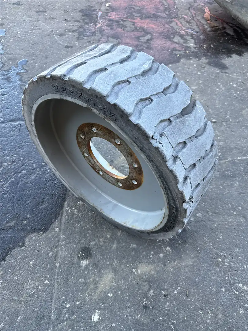 USED RIM GP image