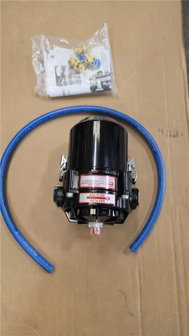 NEW CRANKVENT ASSY image