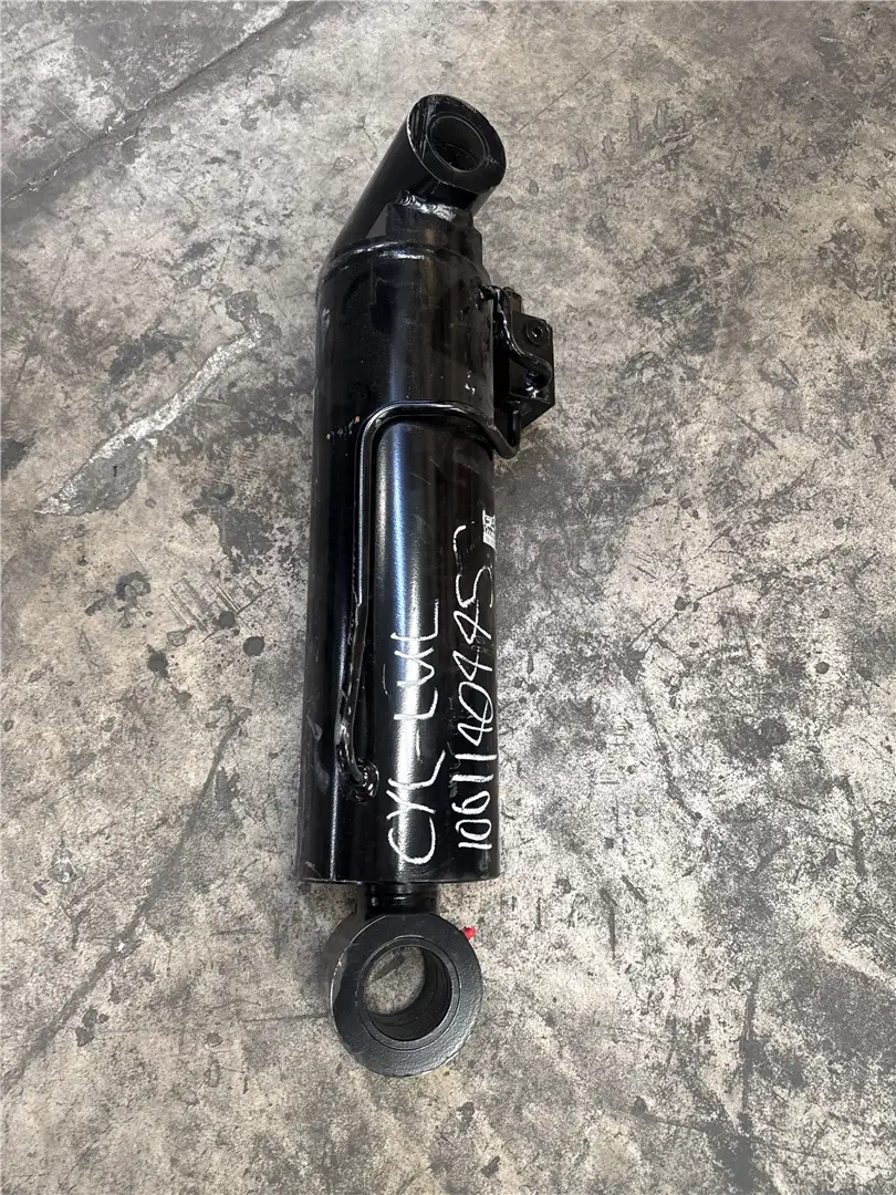 NEW TILT CYLINDER image