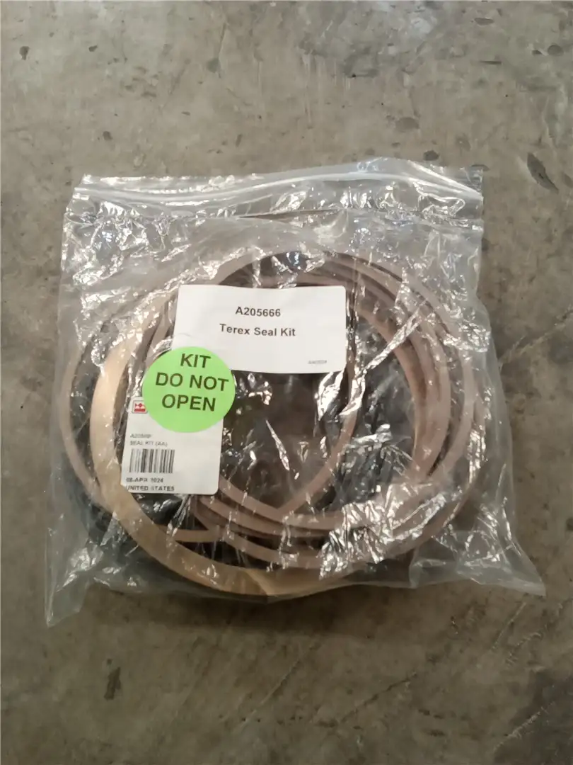 NEW SEAL KIT image