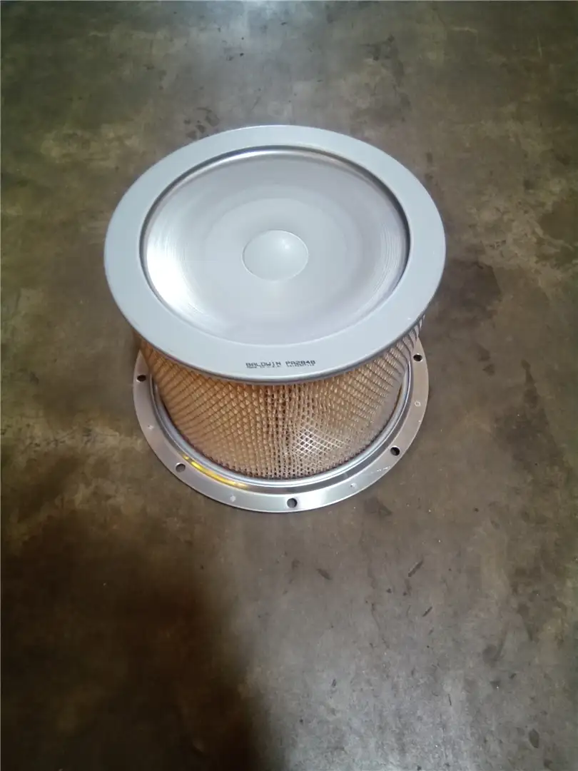 NEW AIR FILTER image