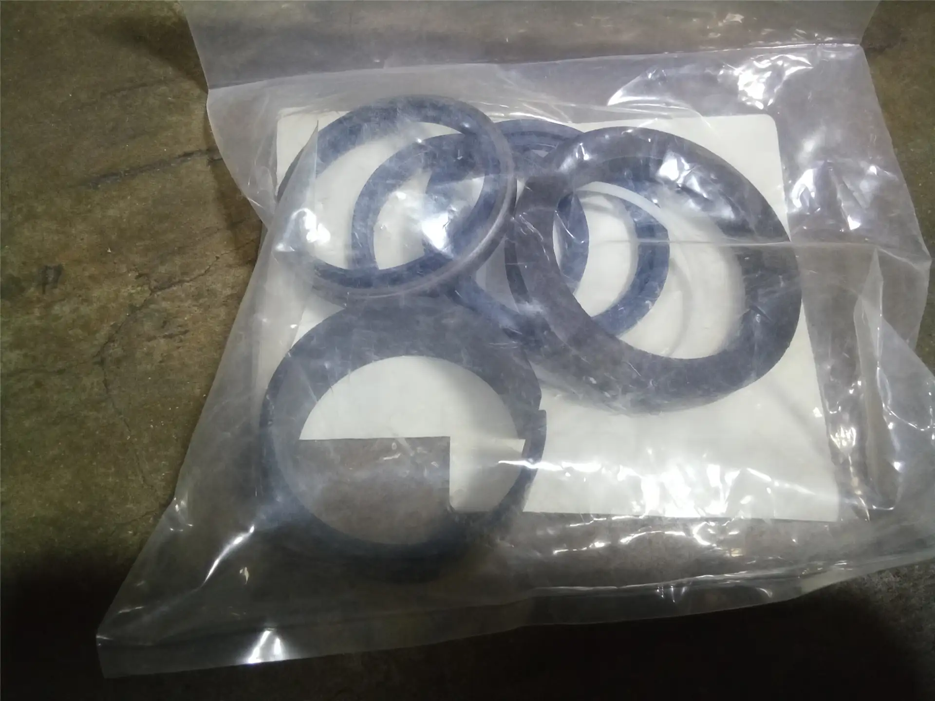 NEW SEAL KIT image