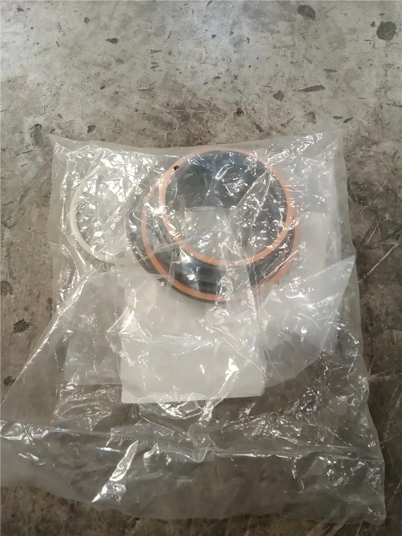 NEW SEAL KIT image