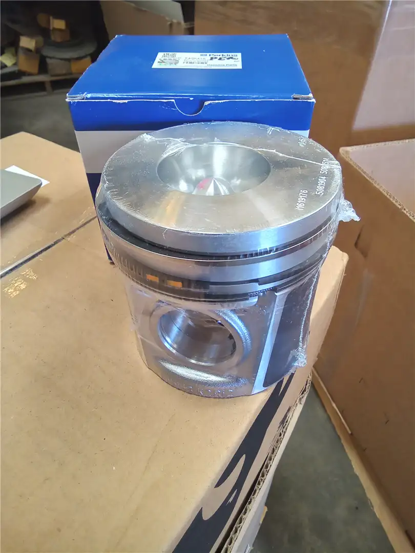 NEW PISTONW/RINGS. image