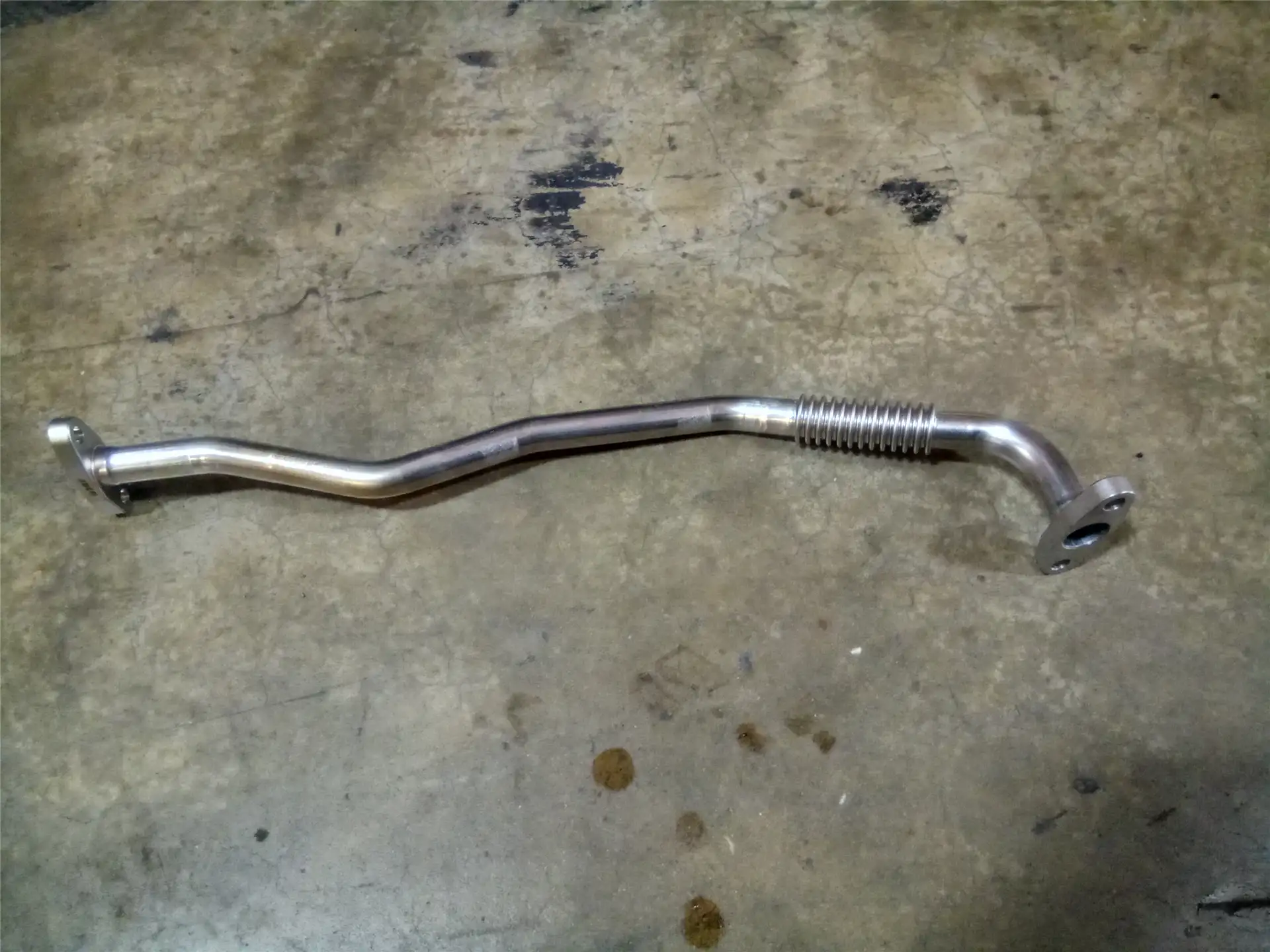 NEW OIL PIPE image