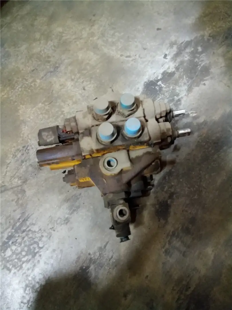 CORE LOADER VALVE image