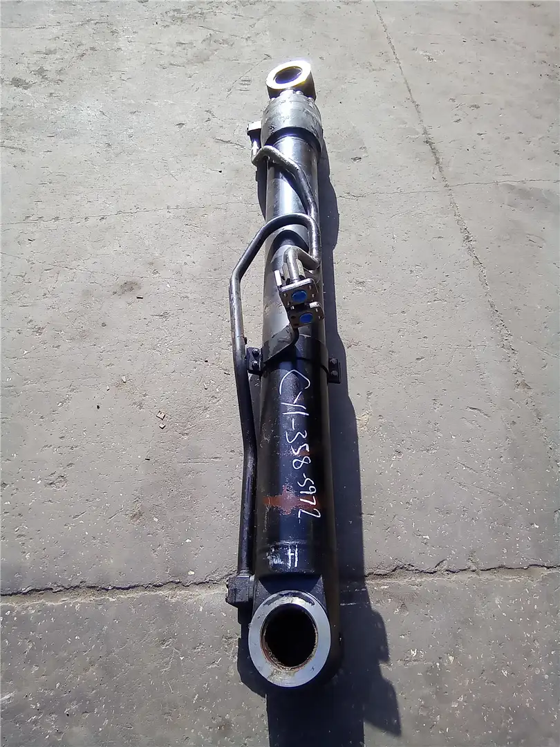 CORE LH BOOM CYL image