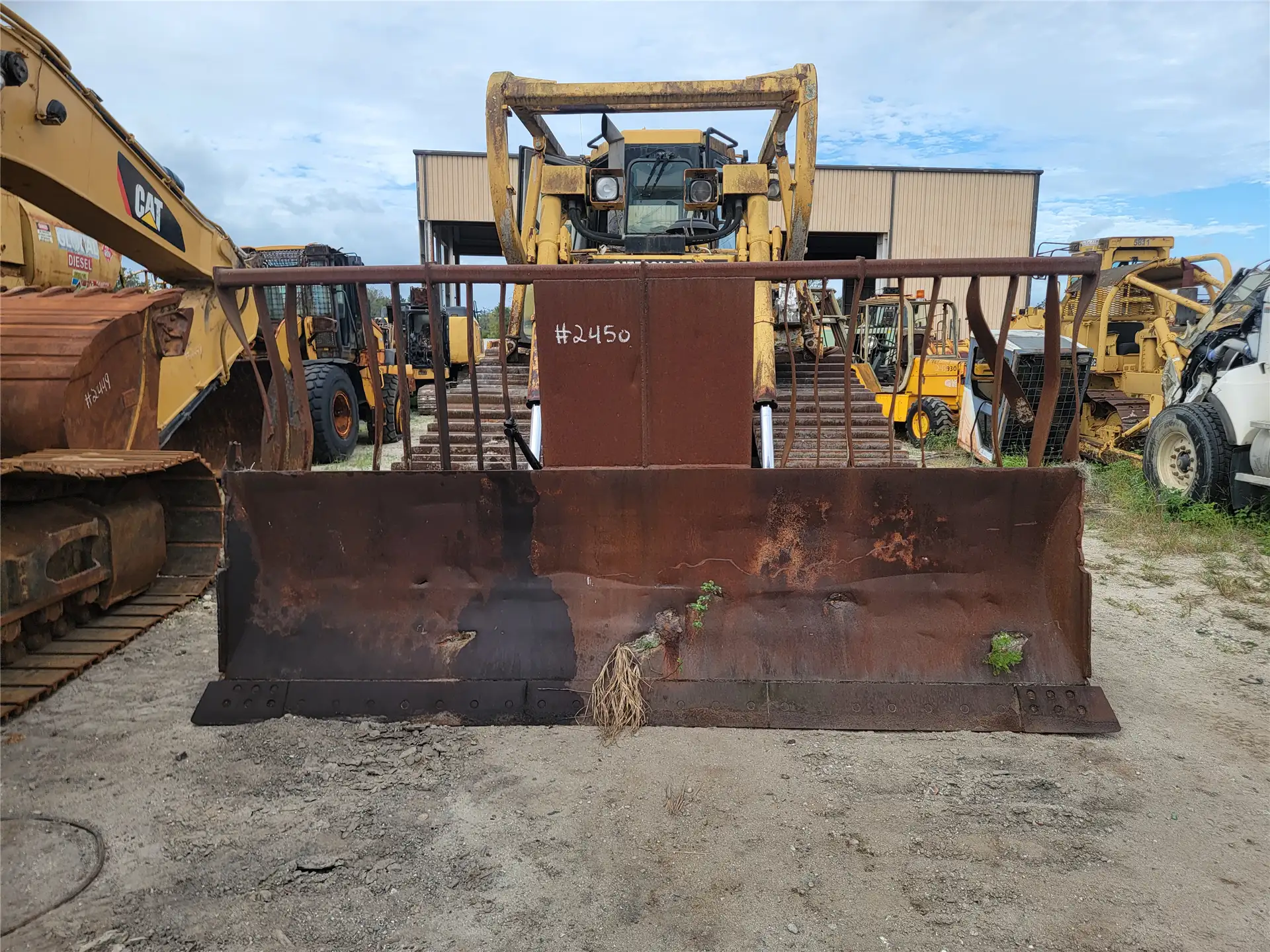 D6R-ADE00571 image