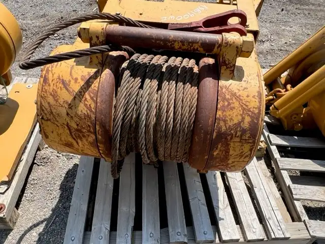 CAT D6T WINCH  BLH image