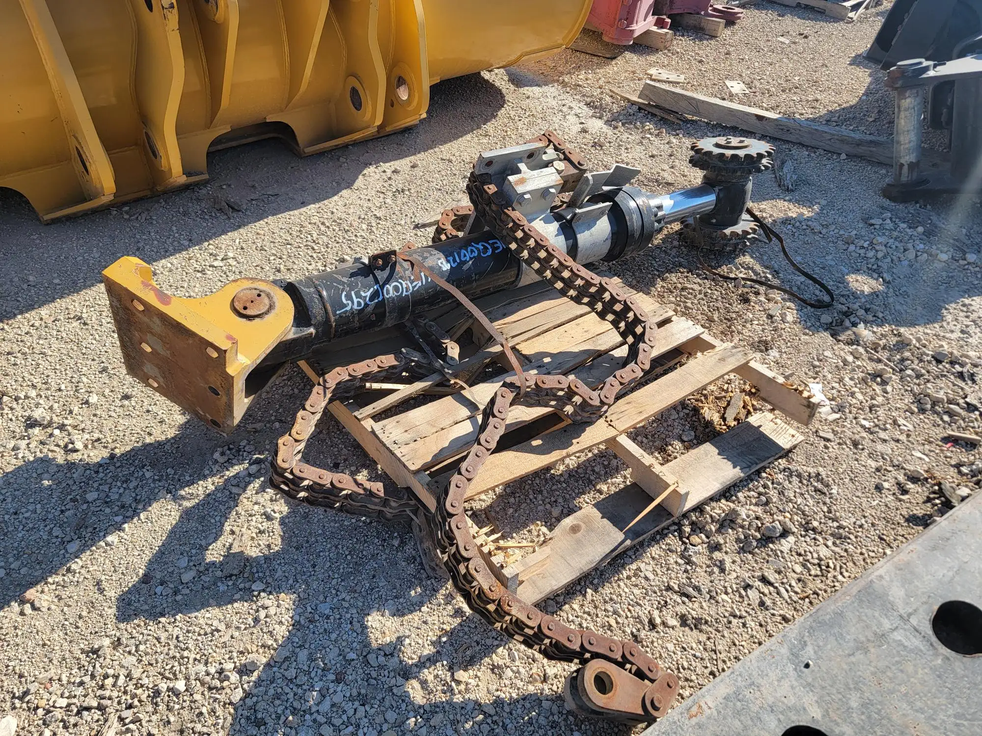 USED COUNTERWEIGHT REMOVAL GROUP              MQ image