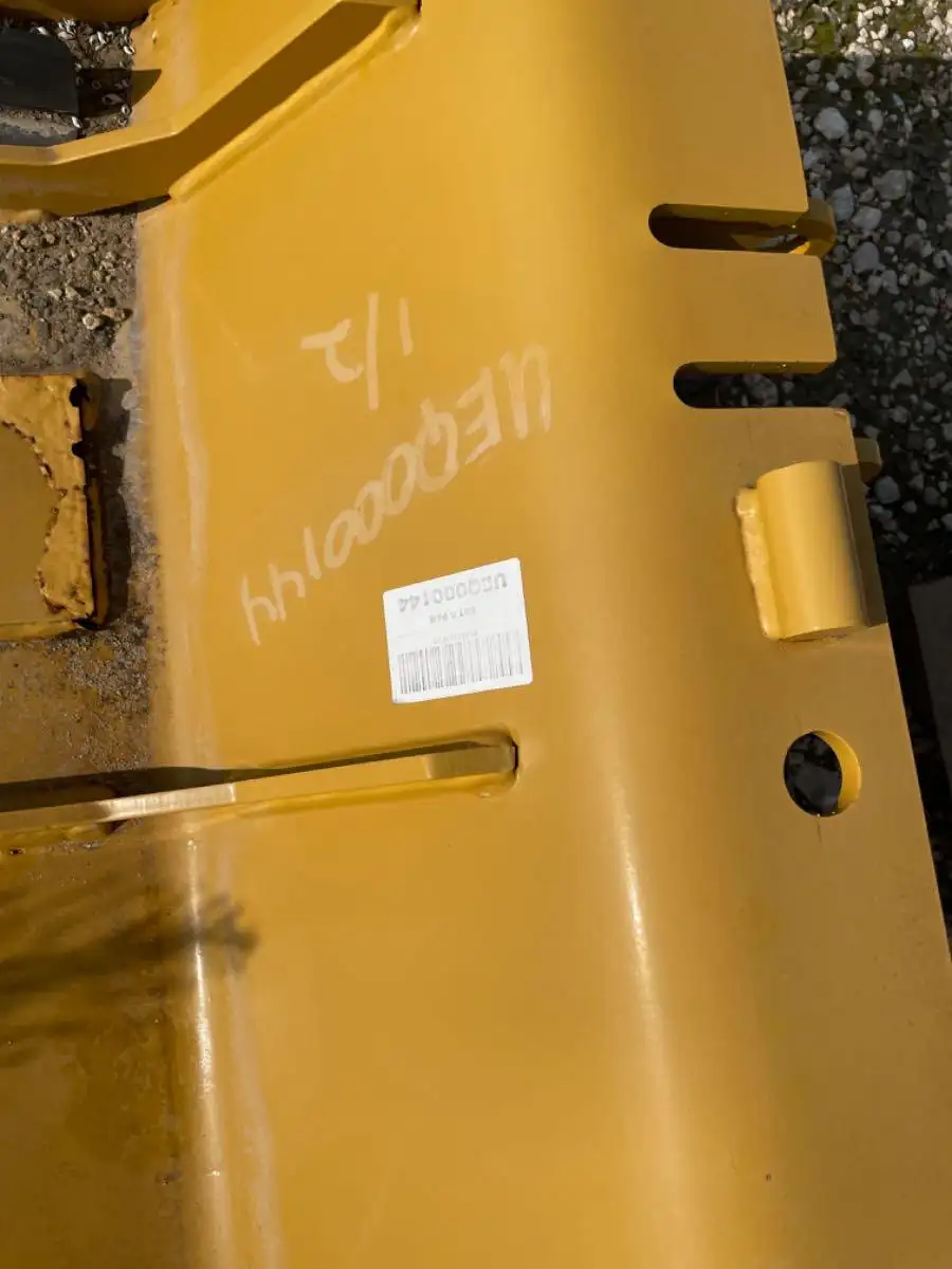 CAT D8T ACTUATOR WASTE BELLY PAN KWK  BLH image