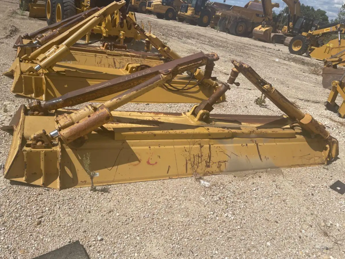 USED D6T ANGLE BLADE             MQ image