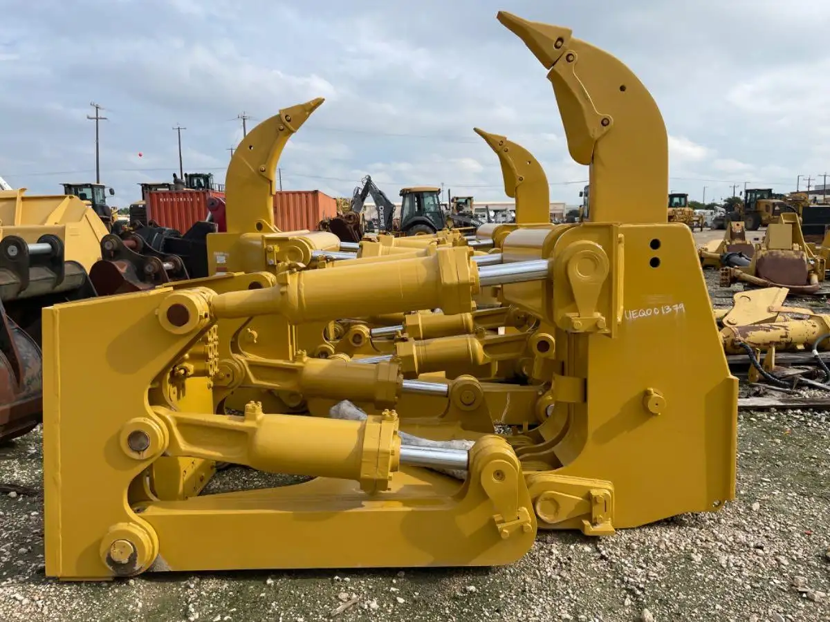 USED D8R SS RIPPER                        MQ image