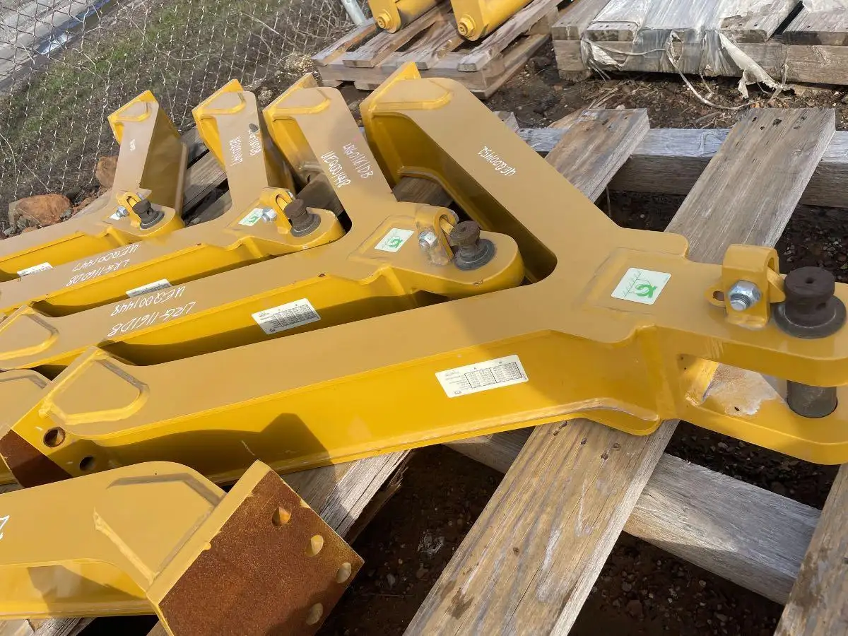 CAT D6XE DRAWBAR image