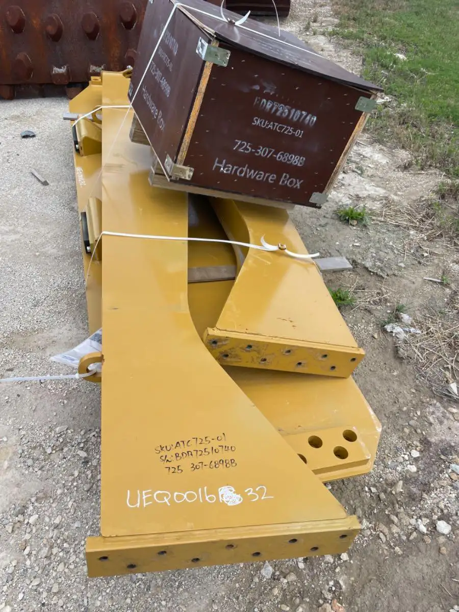 NEW BEDROCK TAILGATE FOR B1P 725              MQ image