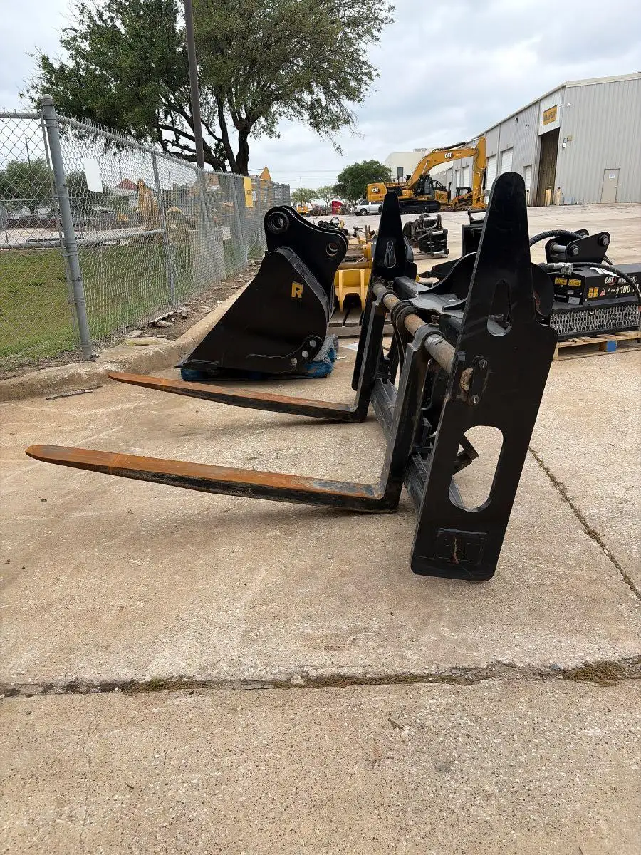 CAT 60' FORKS FOR FUSION COUPLER BLH image